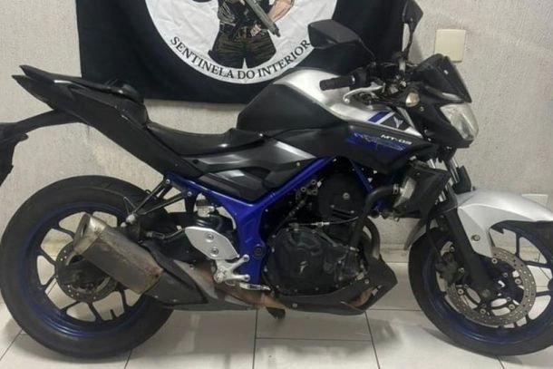 Motocicleta recuperada pela polícia em Cabreúva