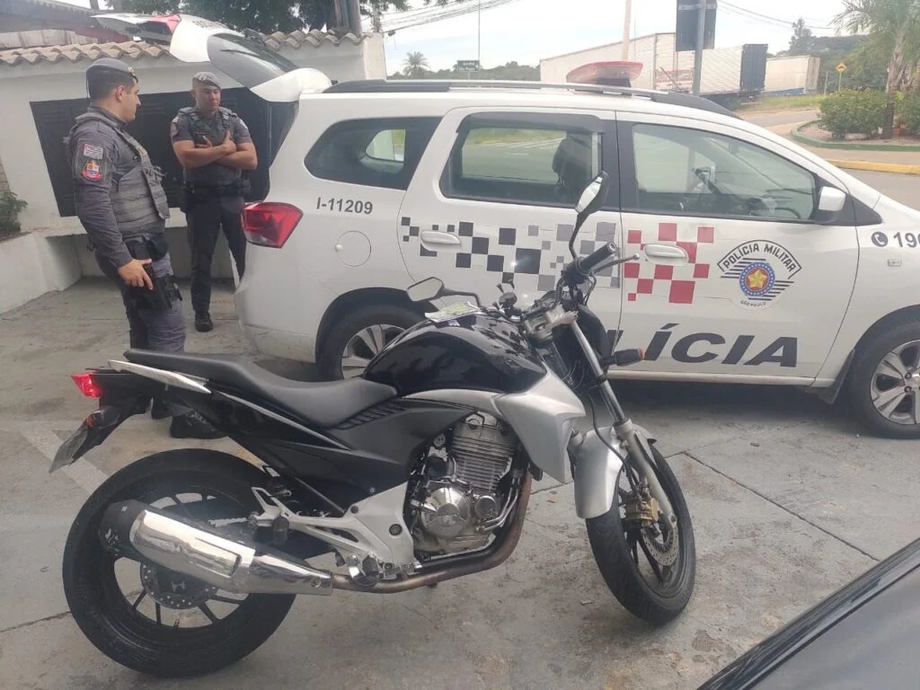 Motocicleta que havia sido roubada foi recuperada durante fiscalização em Cabreúva
