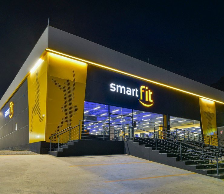 Fachada da rede de academias Smart Fit