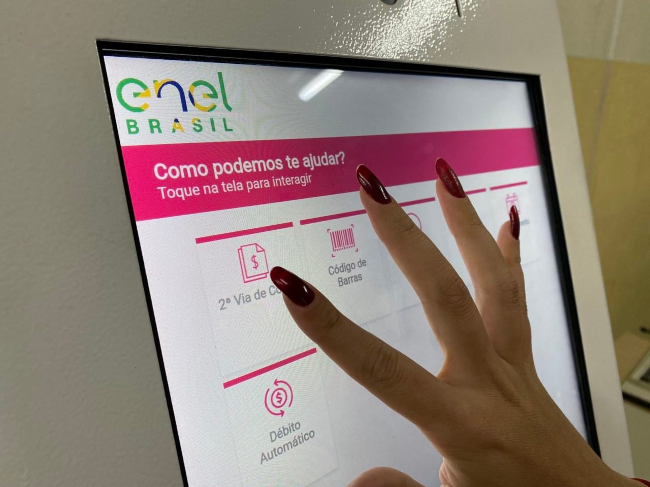 Cajamar recebe totens de atendimento da Enel
