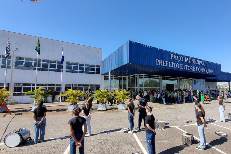 Desfile Cívico de Sete de Setembro em Itatiba