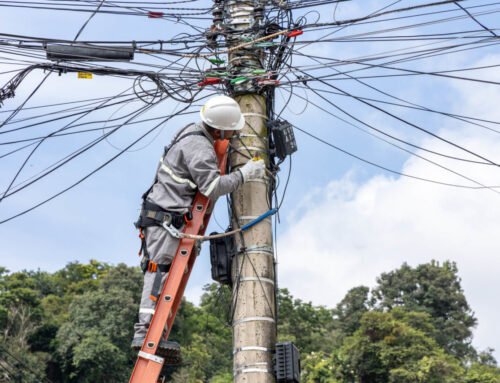Mutirão de reordenamento de cabos avança na região Sul de Jundiaí e reforça segurança urbana