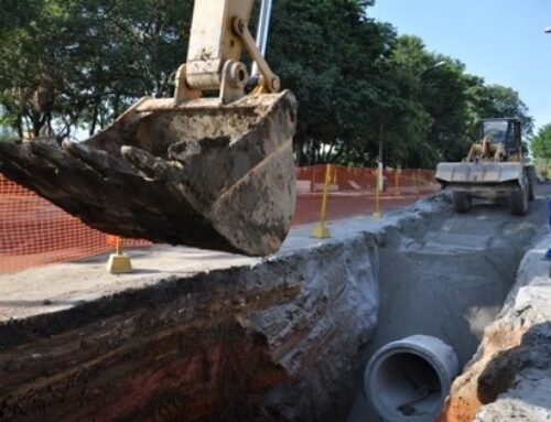 Prefeitura de Louveira avança com obra para conter erosão na Alameda dos Calistemos