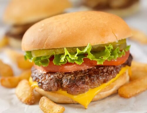 Louveira abre inscrições até maio para curso gratuito de hambúrguer artesanal em parceria com o Senac