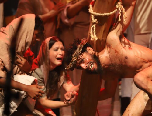 29ª Encenação da Paixão de Cristo acontece em Caieiras (SP) nesta sexta-feira (3)