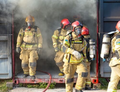Explosão provoca incêndio em empresa de óleo e mobiliza bombeiros em Itupeva