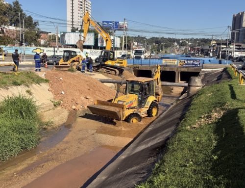 Valinhos faz desassoreamento no Córrego Invernada