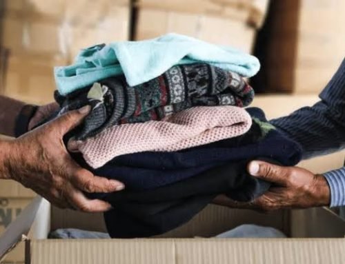 Cantinho do Agasalho no CRAS Brumado distribui roupas para famílias em Morungaba