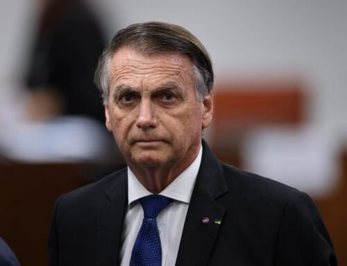 Bolsonaro é alvo de busca da PF; defesa afirma que não houve apreensão
